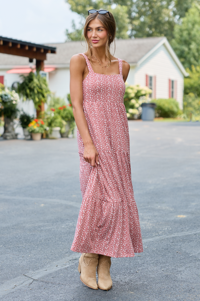 7-29_Shiftinseasons_HB_07-29-26_29452_221010.png Time For Something Floral Knit Maxi Dress
